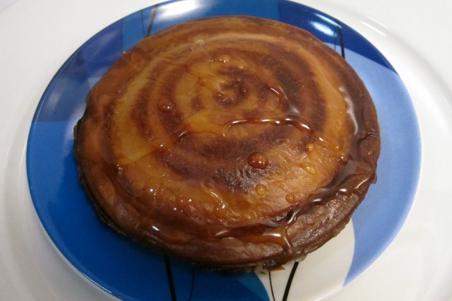 Baklava with syrup drizzled on it