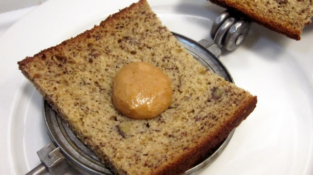 Banana Bread Pudgy Pie